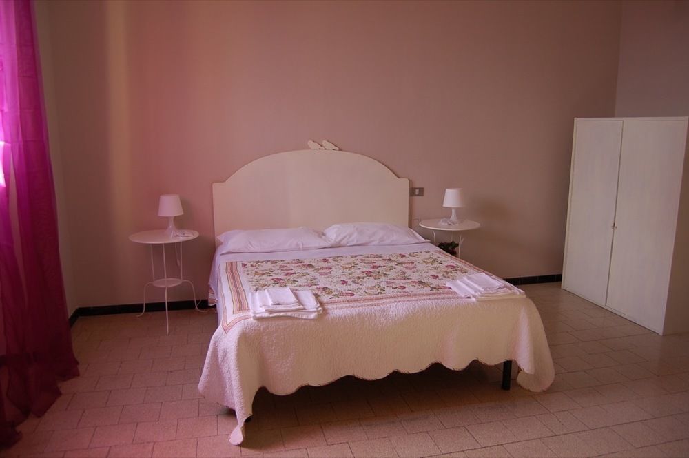 Casa Betania Hotel กอร์โตนา ภายนอก รูปภาพ